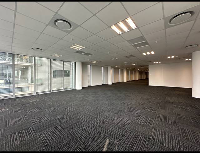 893M² OFFICE TO LET IN SANDTON CENTRAL